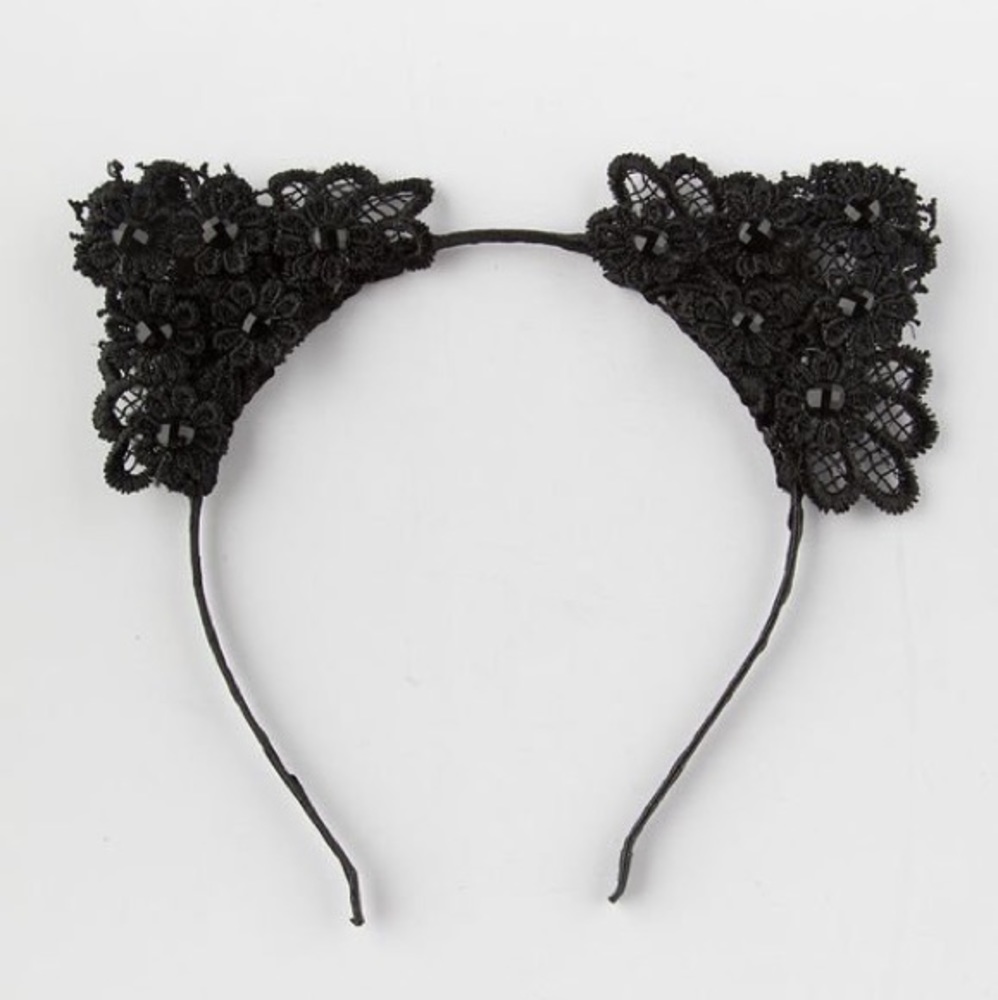 HALLOWEEN NWT Full Tilt Rhinestone & Lace Cat Ears - Picture 1 of 2